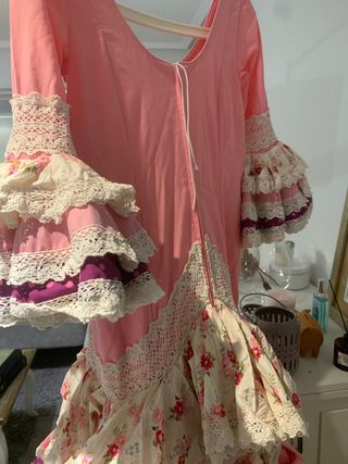 Traje flamenca talla 12 aproxima.Hecho a mano