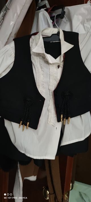 Trajes de flamenco y de cordobesa de niñ@s