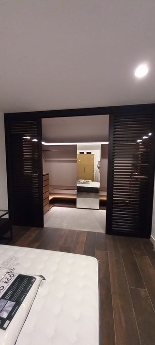 CARPINTEROS  EBANISTAS
ARMARIOS Y MUEBLES A MEDIDA