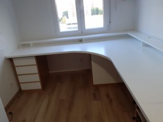 CARPINTEROS  EBANISTAS
ARMARIOS Y MUEBLES A MEDIDA