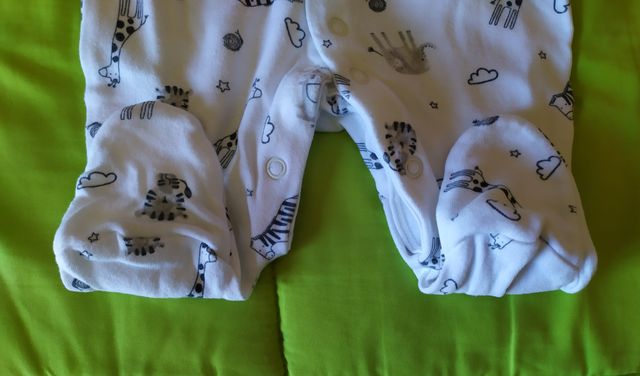 Talla recién nacido a 1 mes niño y niña. Body.