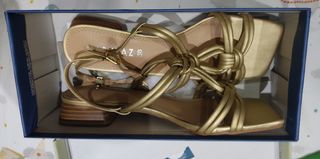 sandalias nuevas doradas bajistas MARYPAZ