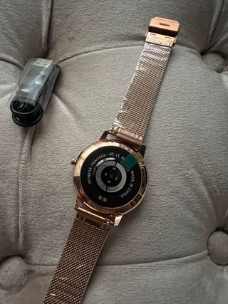Reloj smartwatch oro rosa