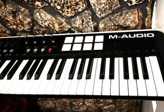 Teclado piano Oxygen61 m-audio 