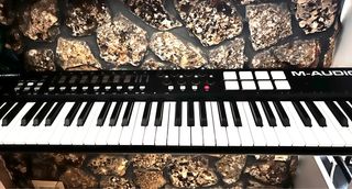 Teclado piano Oxygen61 m-audio 