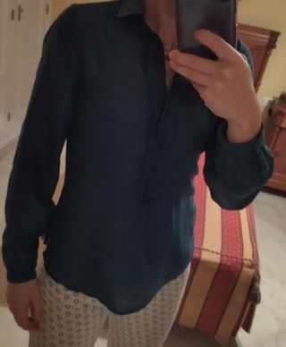 Camisa azul. Massimo Dutti.