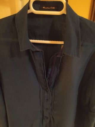 Camisa azul. Massimo Dutti.
