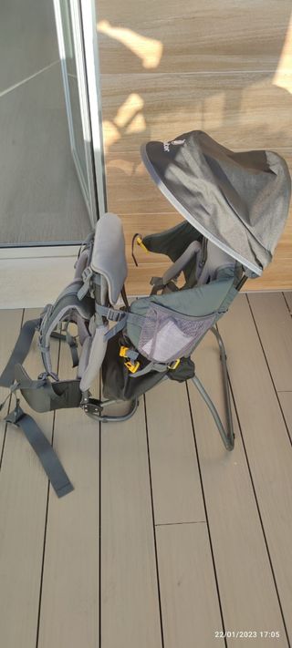 Mochila portabebés montaña Deuter
