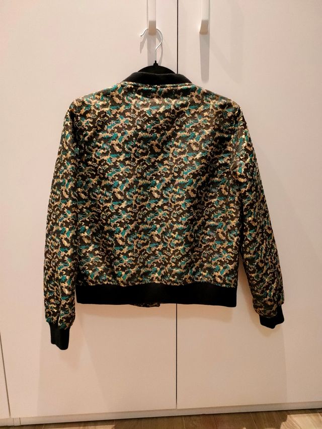 Chaqueta tipo bomber