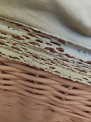 cesta mimbre rosa juguetes niña