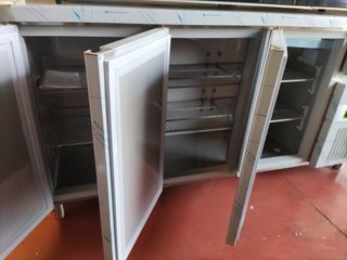 NEVERA ALTO MOSTRADOR