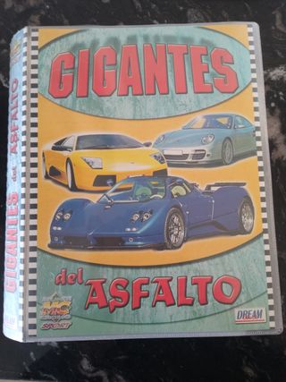 Gigantes del Asfalto. Álbum vacío y 273 fichas