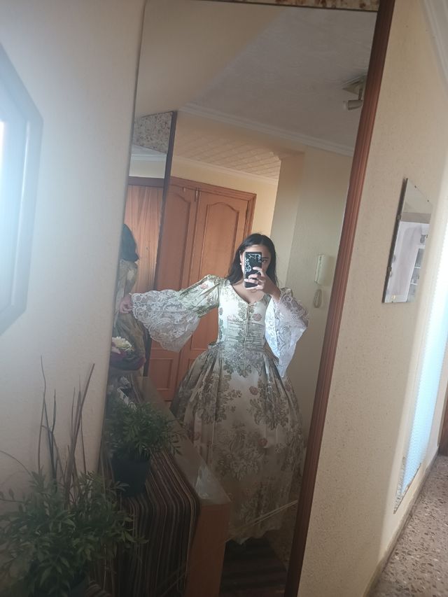 Traje de fallera