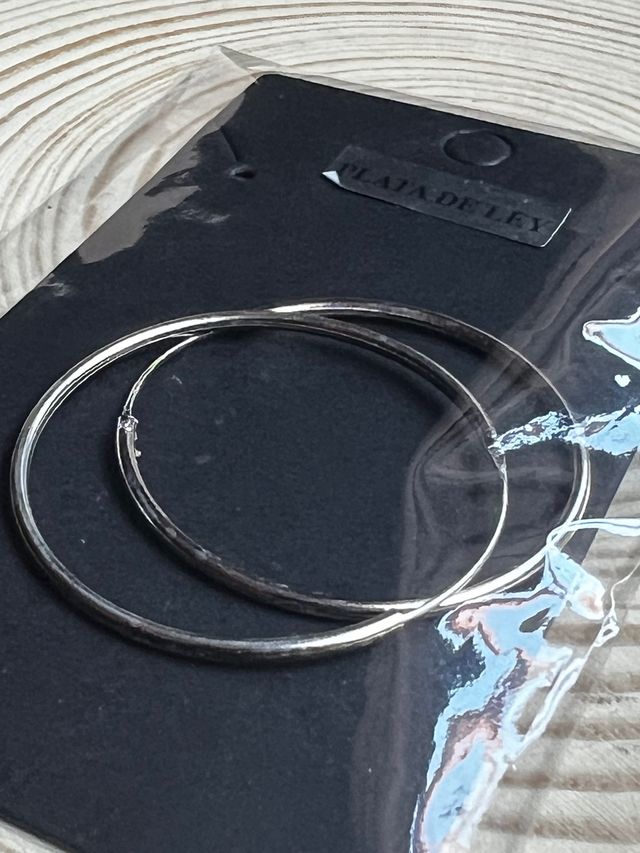 Pendiente plata tipo aro.