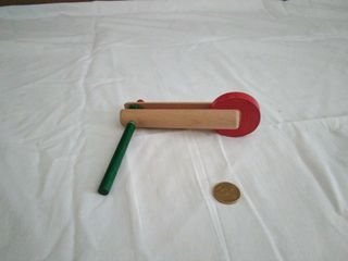 juguete infantil musical de madera