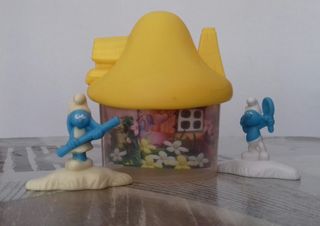 casita pitufos / Snoopy. juguete McDonald's