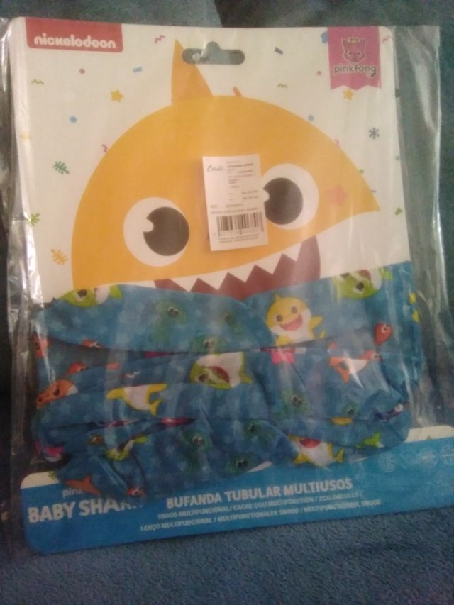 Braga cuello babyshark a estrenar.