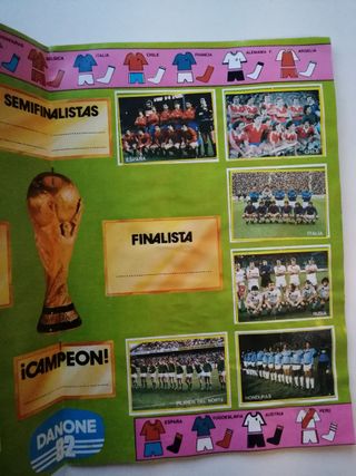 completo!! ALBUM CROMOS FUTBOL EN ACCION DANONE 82
