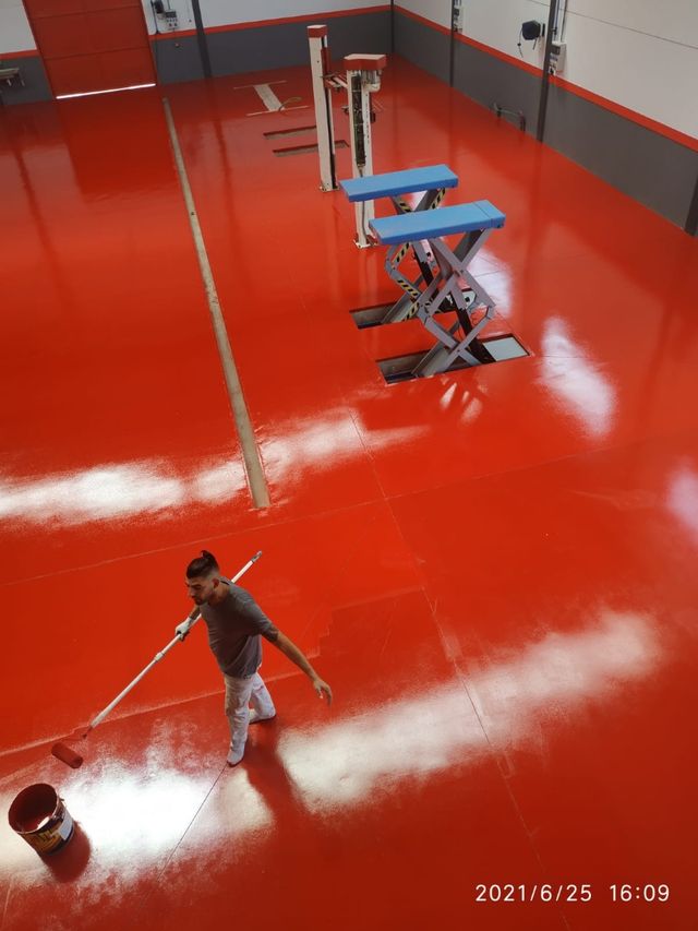 pintamos suelos de epoxi