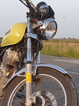 suzuki GN 250