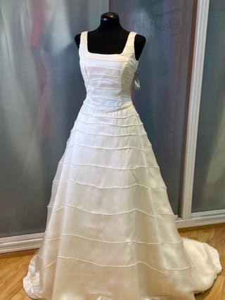 vestido de novia tirantes escote cuadrado
