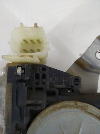 82731JG00A Elevalunas izq trasero Nissan x-trail 