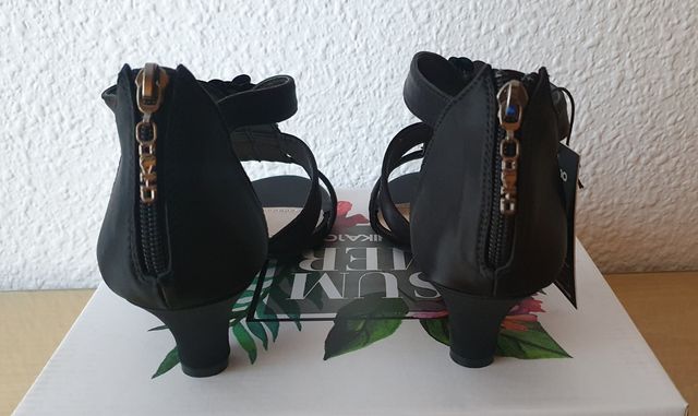 Zapatos negros