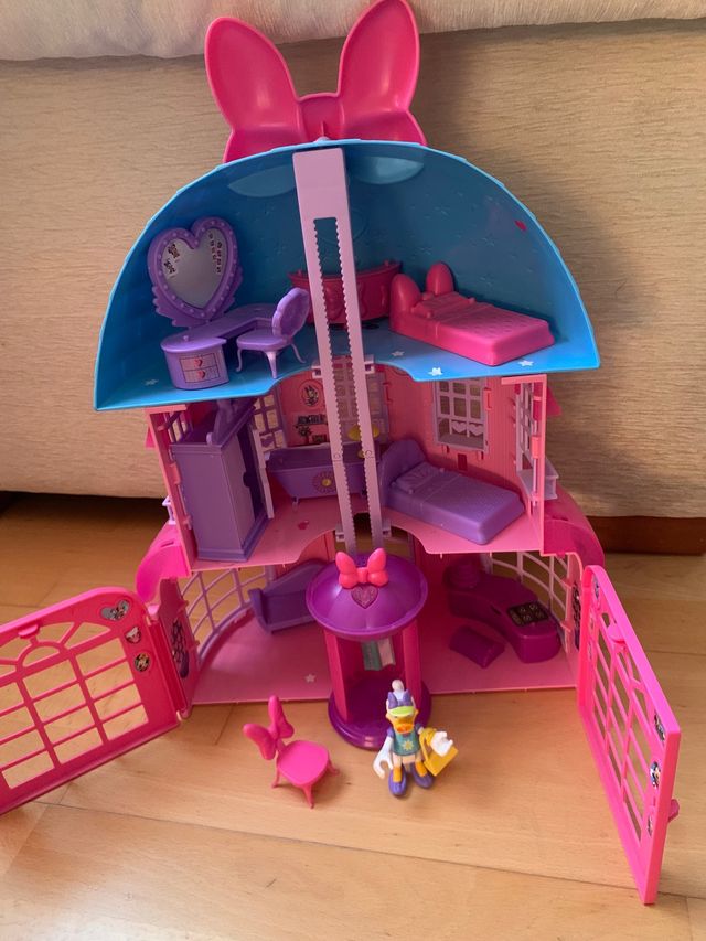 Casa de muñecas Disney Minnie y Daysi