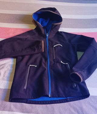 Chaqueta Softshell de montaña y trekking