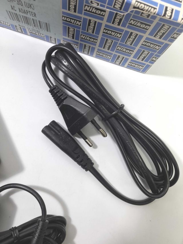 Nikon EH-30 adaptador de corriente