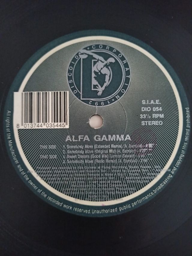 Vinilo Somebody Move & Sweet Dreams de Alfa Gamma