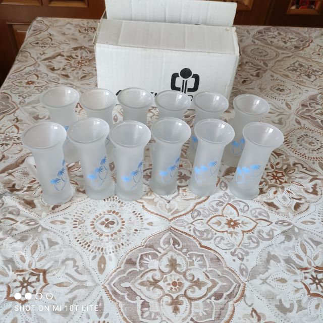 12 bicchierini vodka