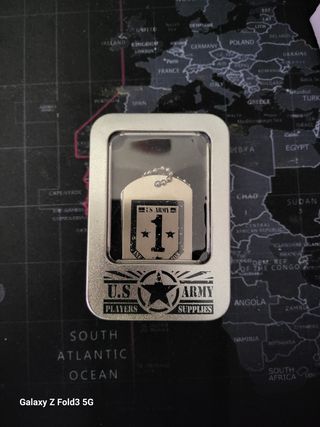 CALL OF DUTY USB 4GB, En perfecto estado.