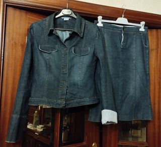 Zara Conjunto Vaquero t-L ( cazadora y falda )