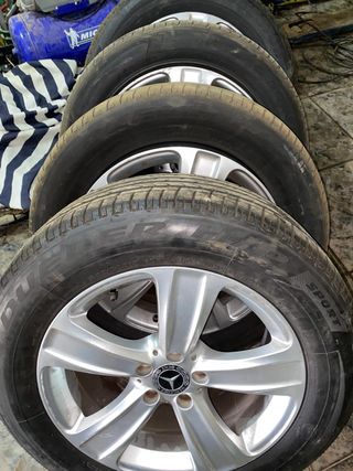 Llantas Mercedes GLC 18 pulgadas con neumáticos 
