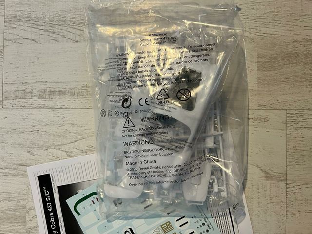 Maqueta REVELL 1/24 SHELBY COBRA 427 S/C