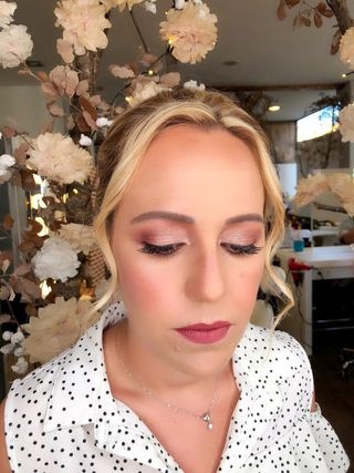 MAQUILLADORA PROFESIONAL Y ESPECIALISTA EN NOVIAS