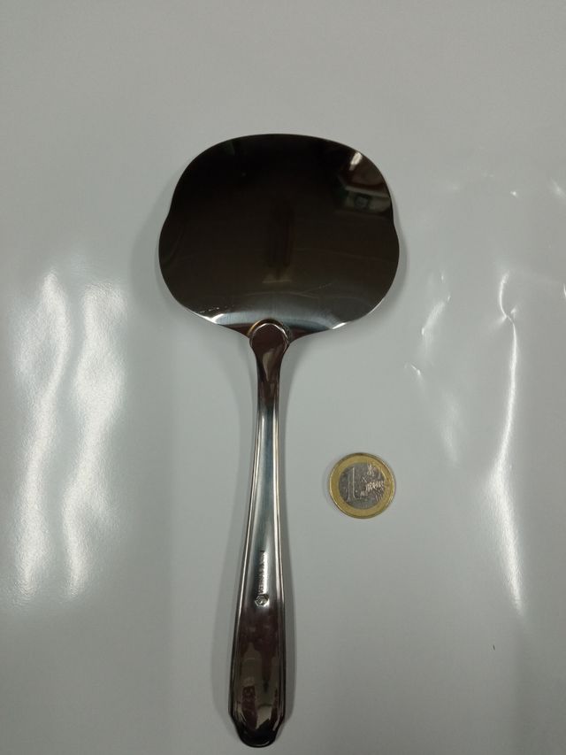 pala de servir huevos 