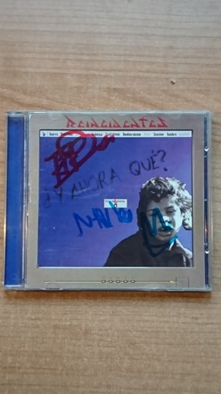 CD Reincidentes FIRMADO Y Ahora qué? de segunda mano por 19 EUR en