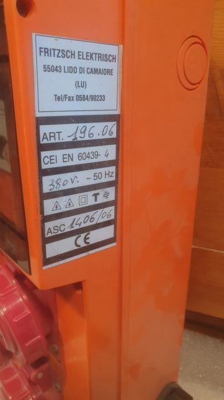 Quadro cantiere alim. 400 V 16 A. 3 fasi piu terra