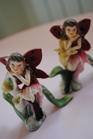 fate coccinella con fiore, in resina ,2 pezzi