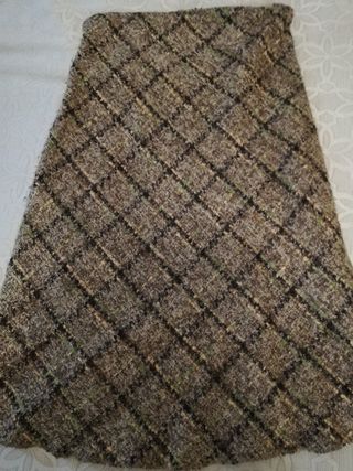 Gonna a trapezio,  elasticizzata.