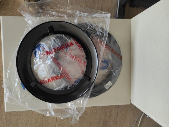 Embellecedor Negarra negro 200