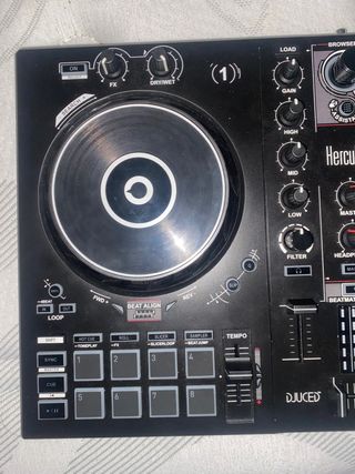 Mesa de mezclas Hercules DJ Inpulse 300