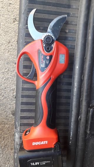 Afilado de maquinas electricas y herramientas.