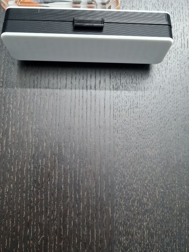 caja guardapilas CR 20