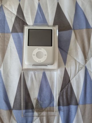Ipod 4GB