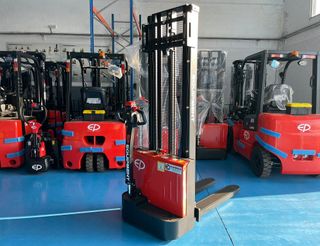 Apilador económico Litio 1.200 Kg. 3.300 Kg