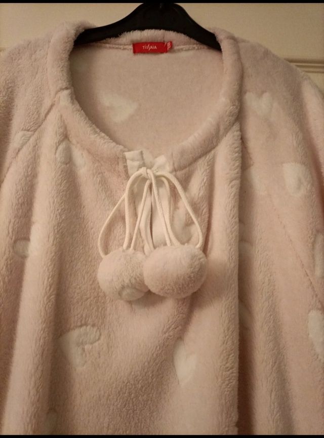 Poncho, bata, pijama..