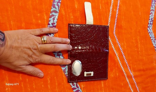 agendina da borsa in pelle e argento.